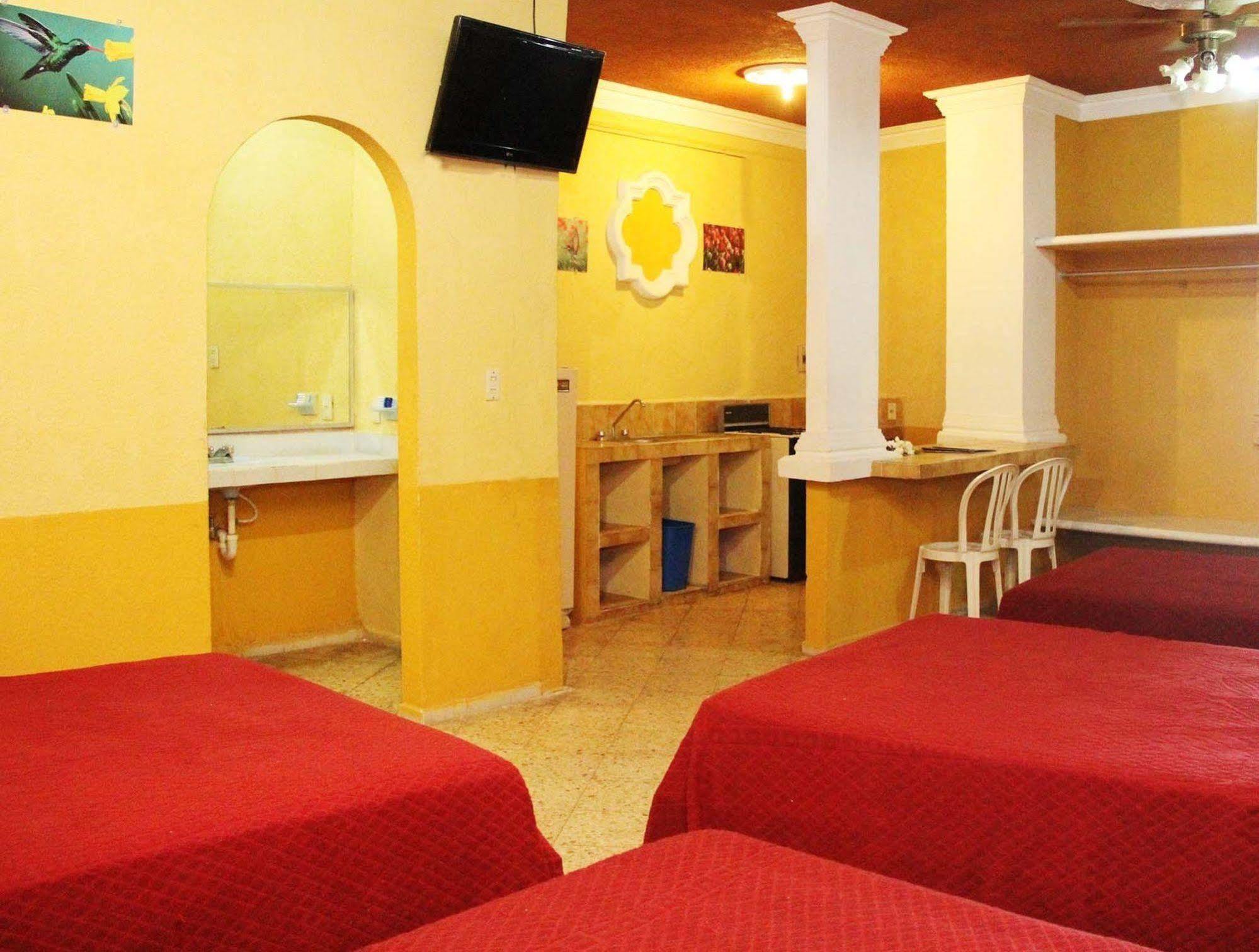 Hotel Suites Elia Noemi Mérida Exteriér fotografie