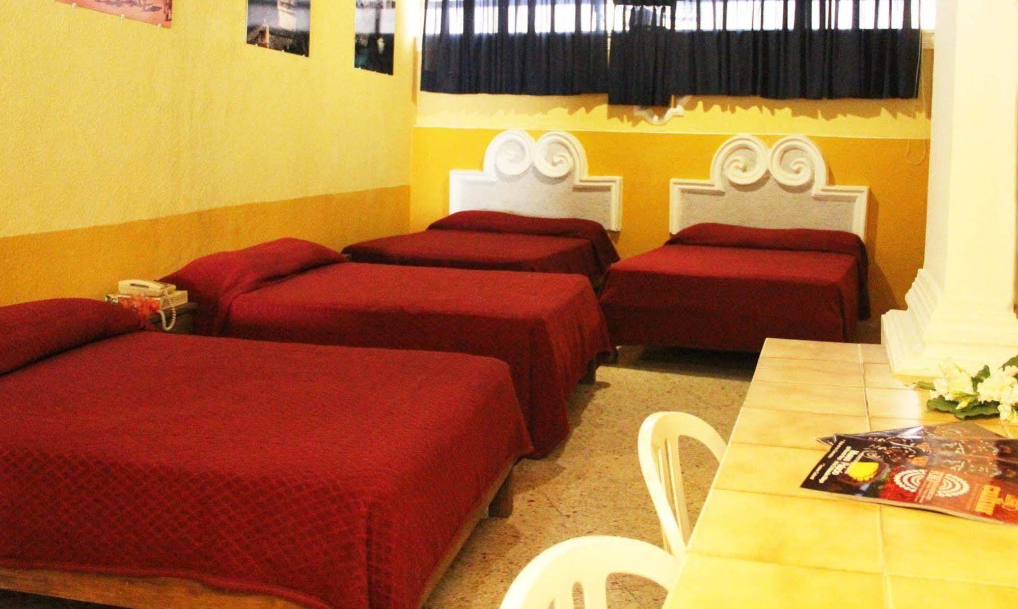 Hotel Suites Elia Noemi Mérida Exteriér fotografie